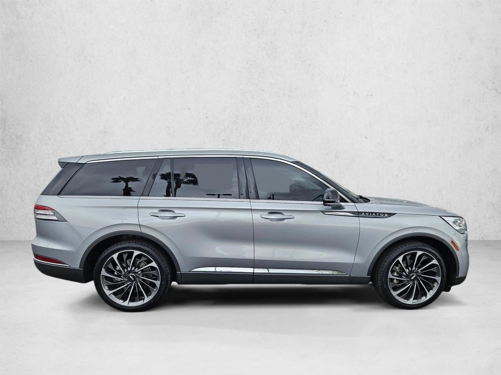 2020 Lincoln Aviator Reserve photo 2