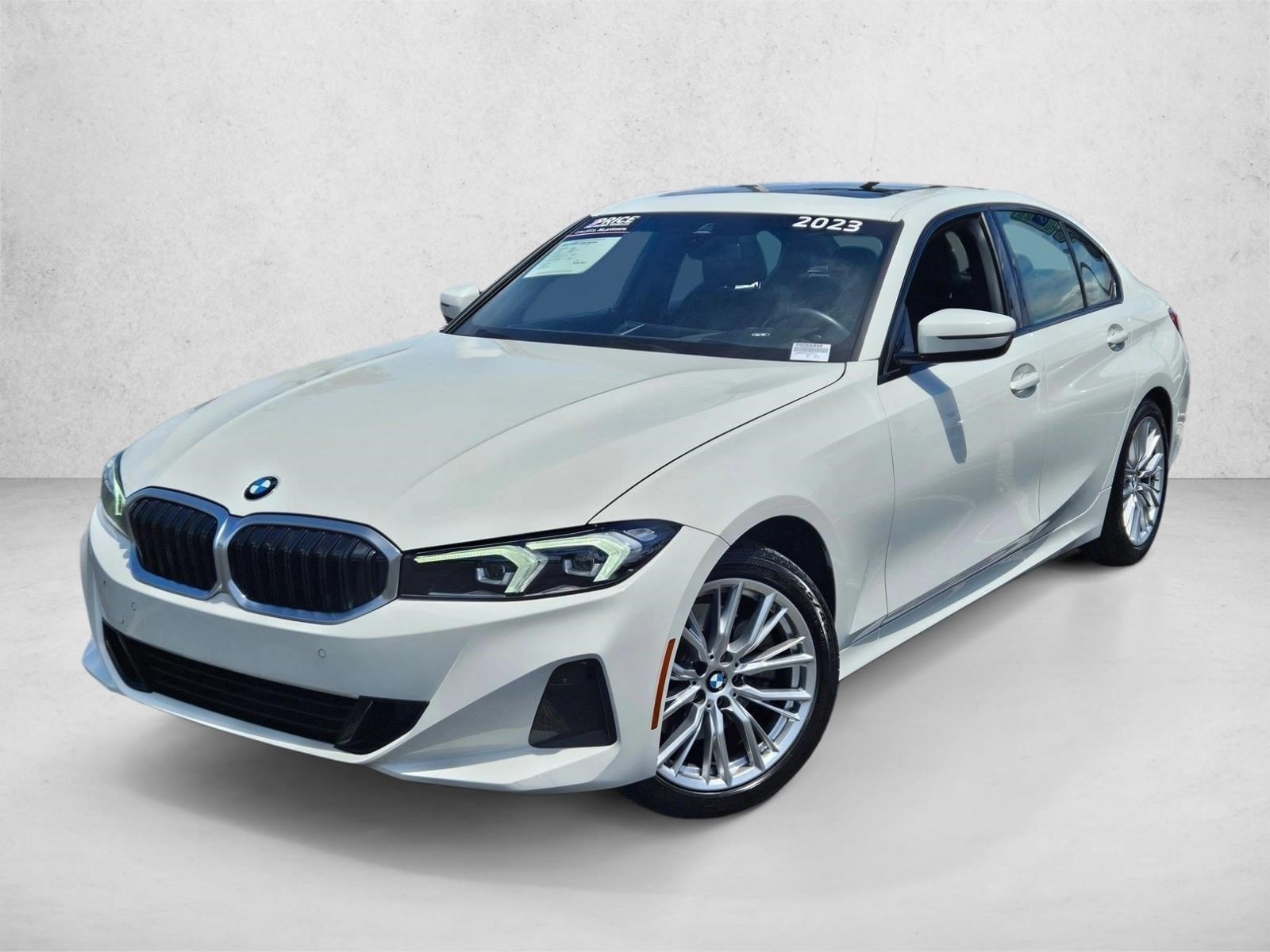 2023 BMW 3 Series 330i Sedan's photo
