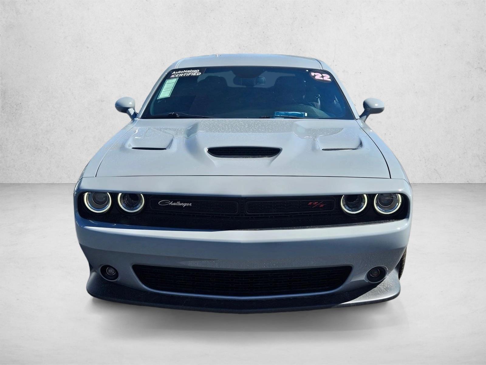 2022 Dodge Challenger R/T Scat Pack photo 2
