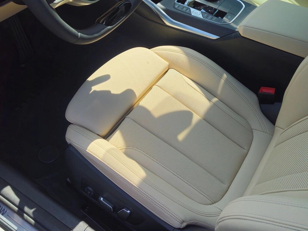 New 2026 BMW 330i Sedan