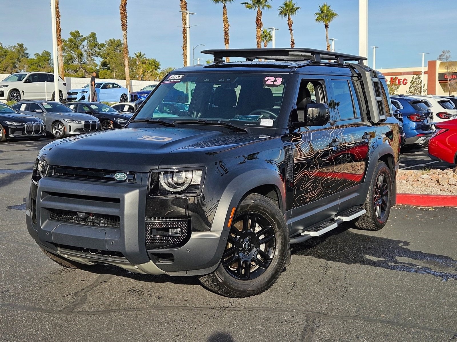 2023 Land Rover Defender SE's photo