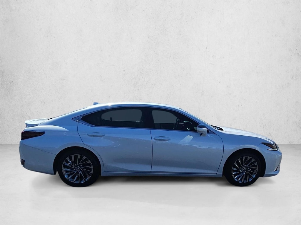 Used 2024 Lexus ES 300h Sedan
