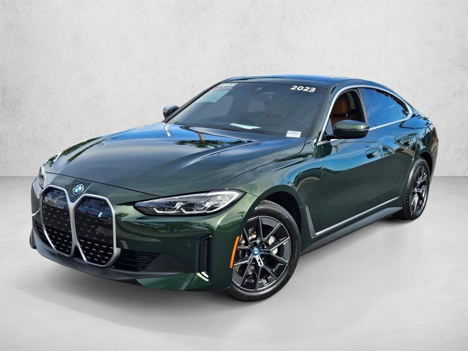 2023 BMW i4 eDrive35's photo