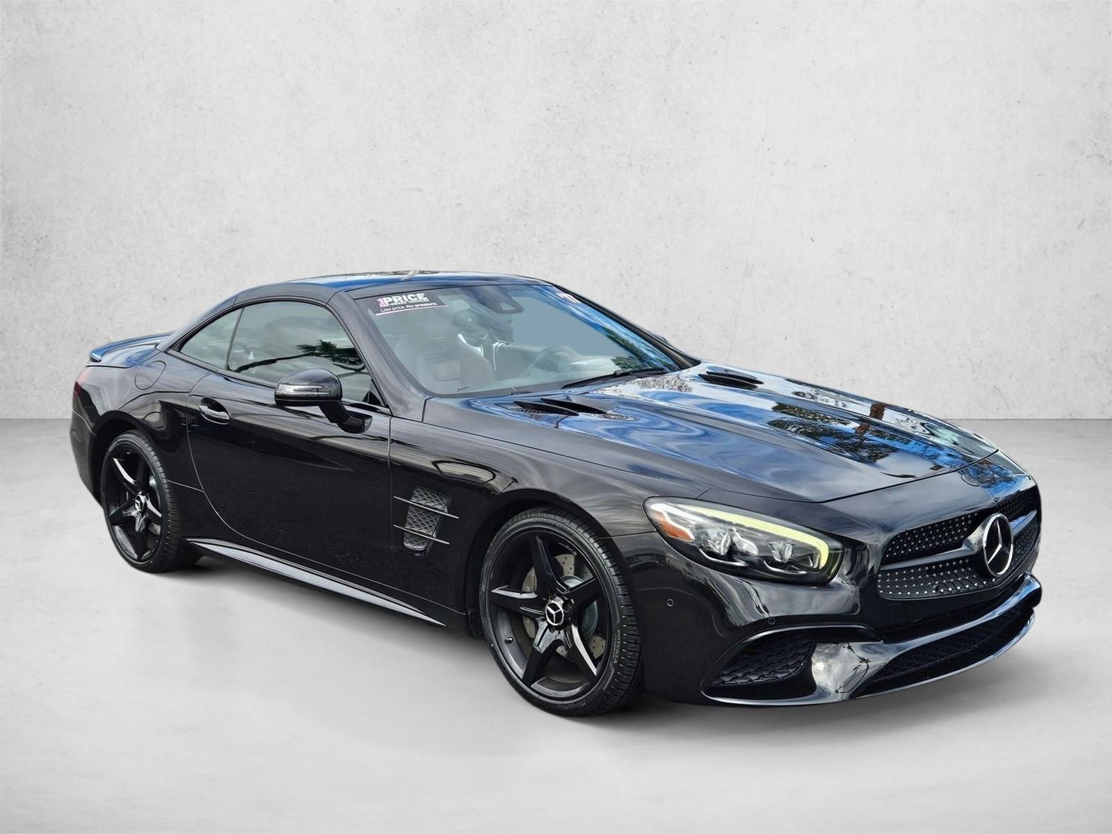 2017 Mercedes Benz SL 550 photo 3