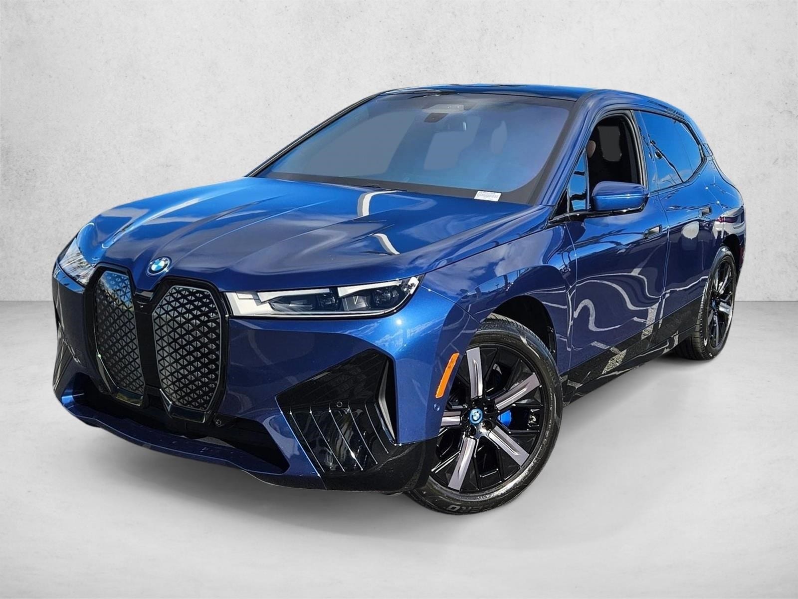 2023 BMW iX Base's photo