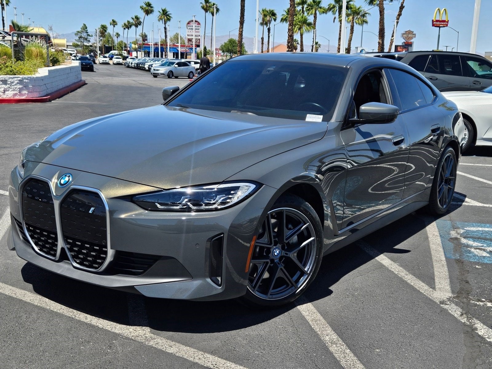 2023 BMW i4 eDrive35's photo