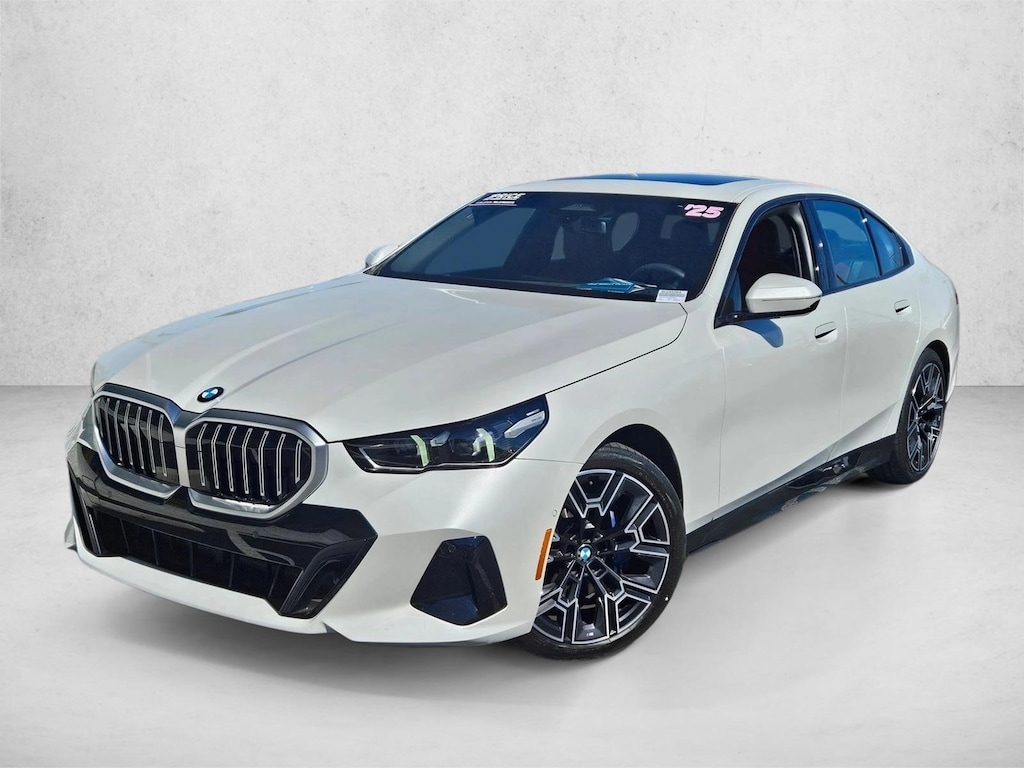 Used 2025 BMW 530i Sedan