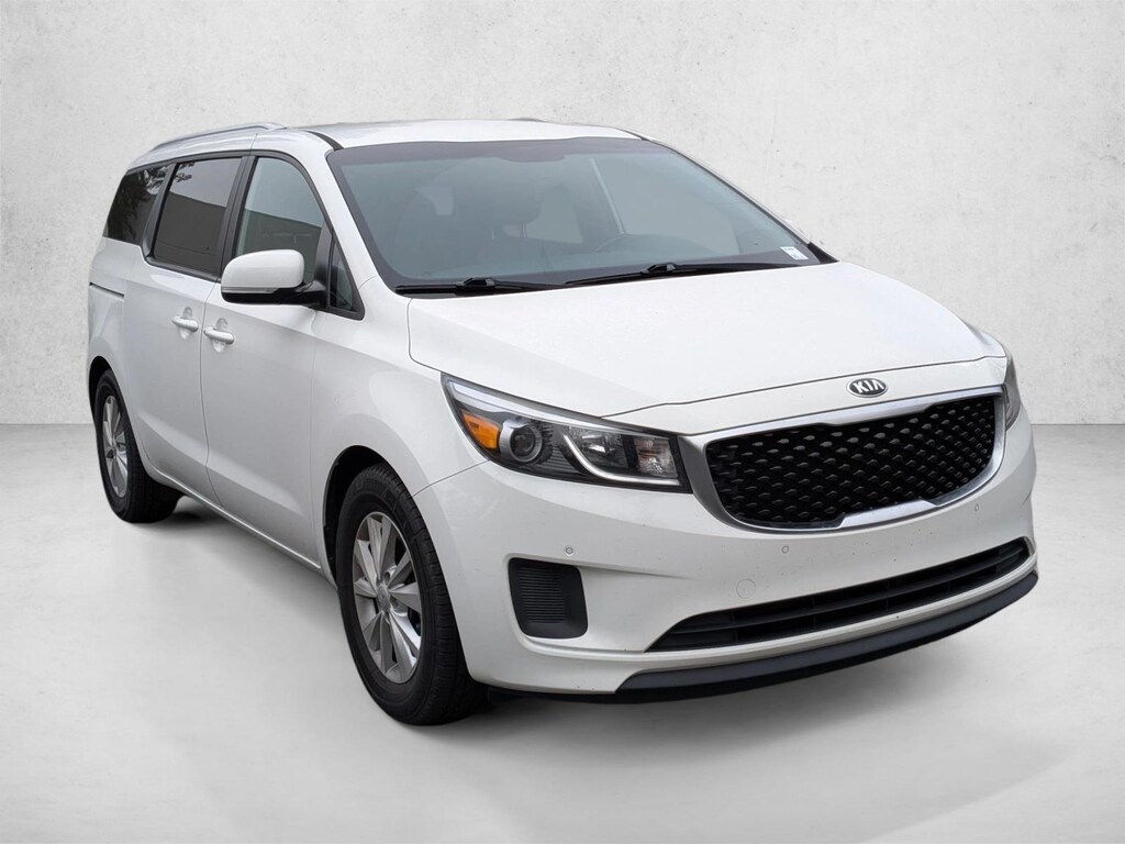 Used 2017 Kia Sedona LX Van Passenger Van