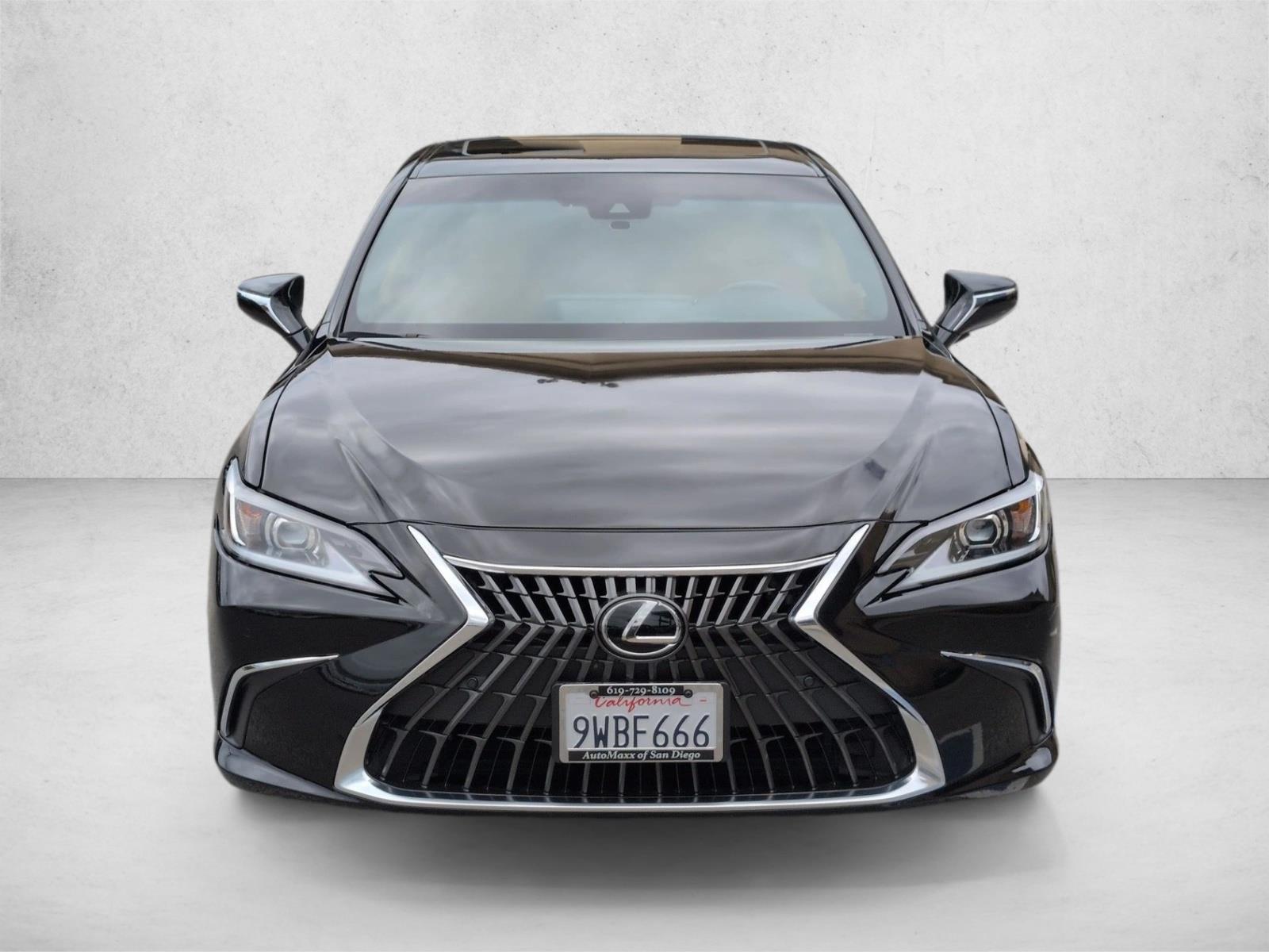 Used 2025 Lexus ES Sedan