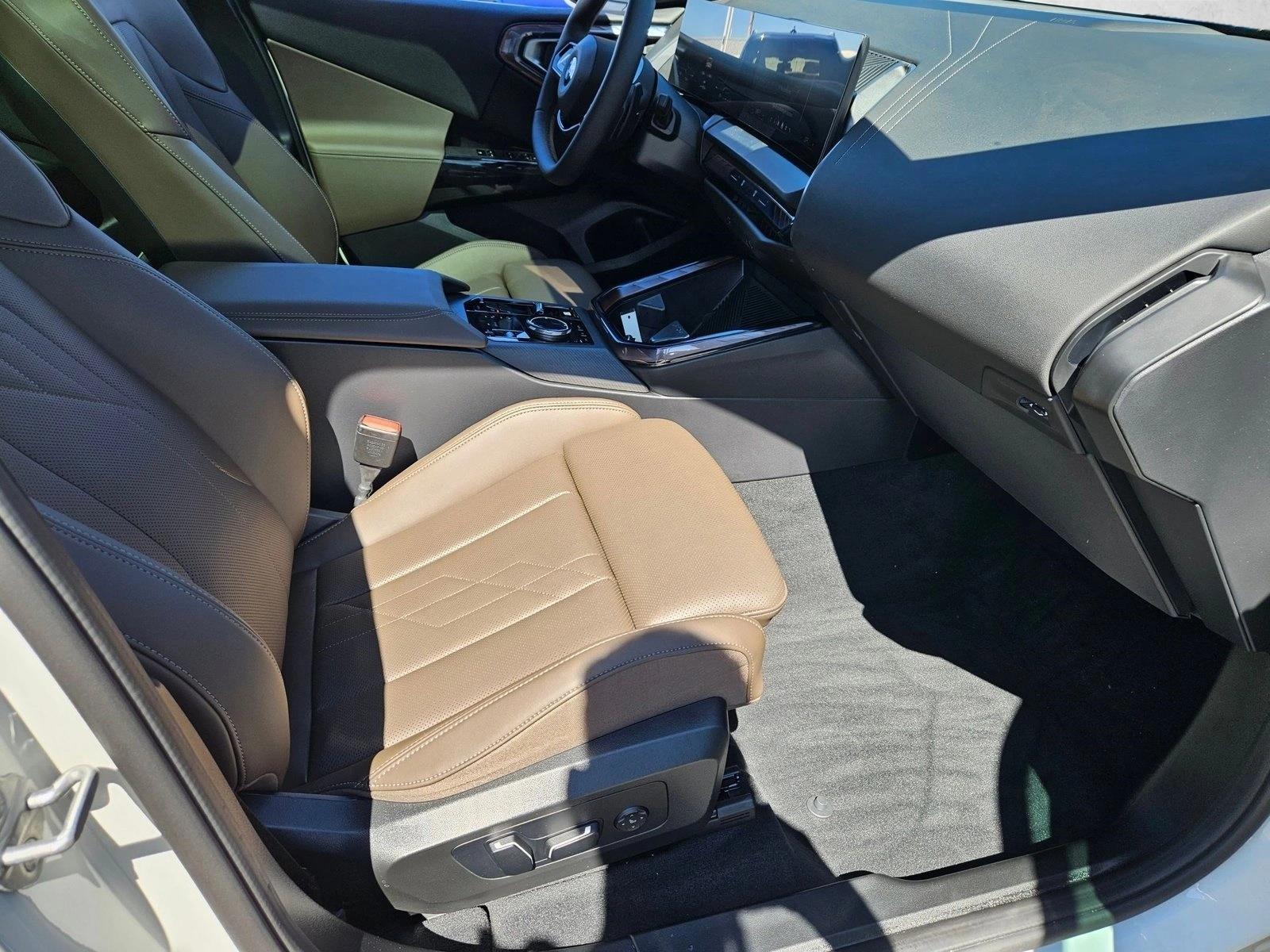 2026 BMW X3 30 - Photo 19