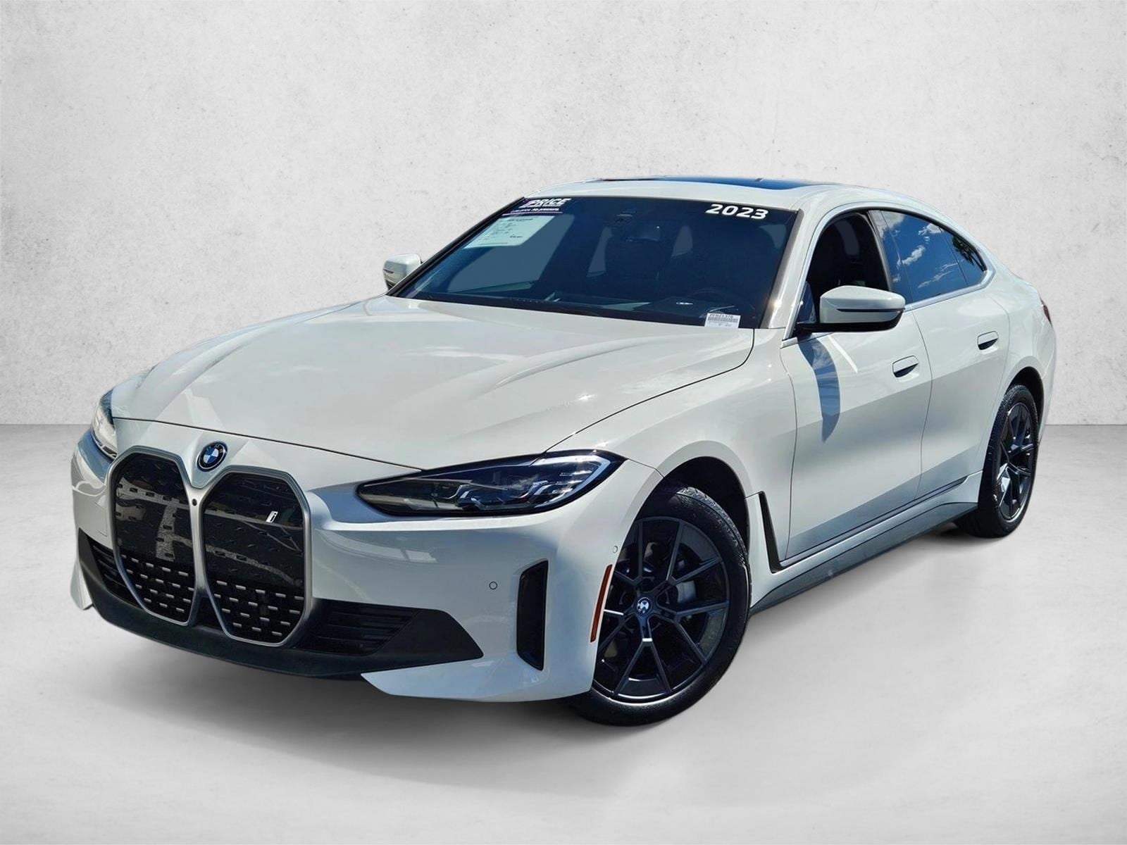 2023 BMW i4 eDrive40's photo