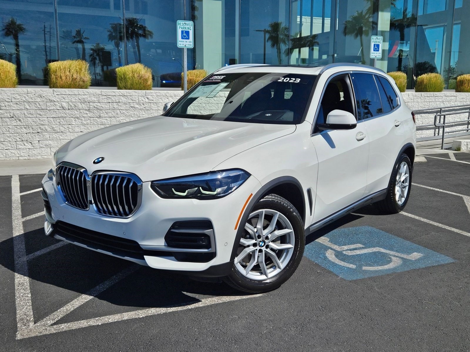 2023 BMW X5 sDrive40i's photo