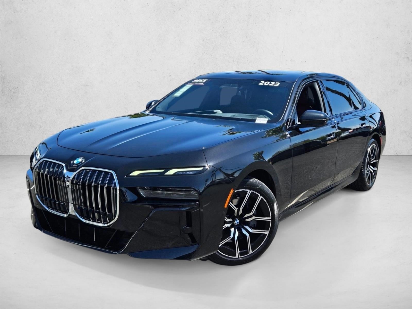 2023 BMW 7 Series 740i's photo