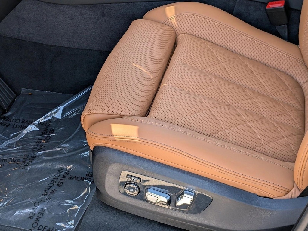 New 2026 BMW X7 xDrive40i SUV