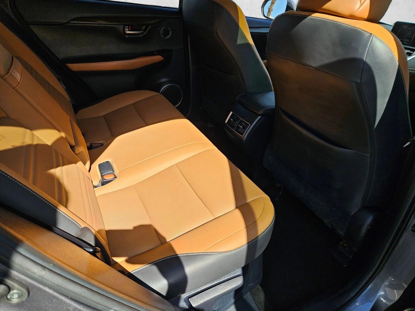 2020 Lexus NX 300 - Photo 19