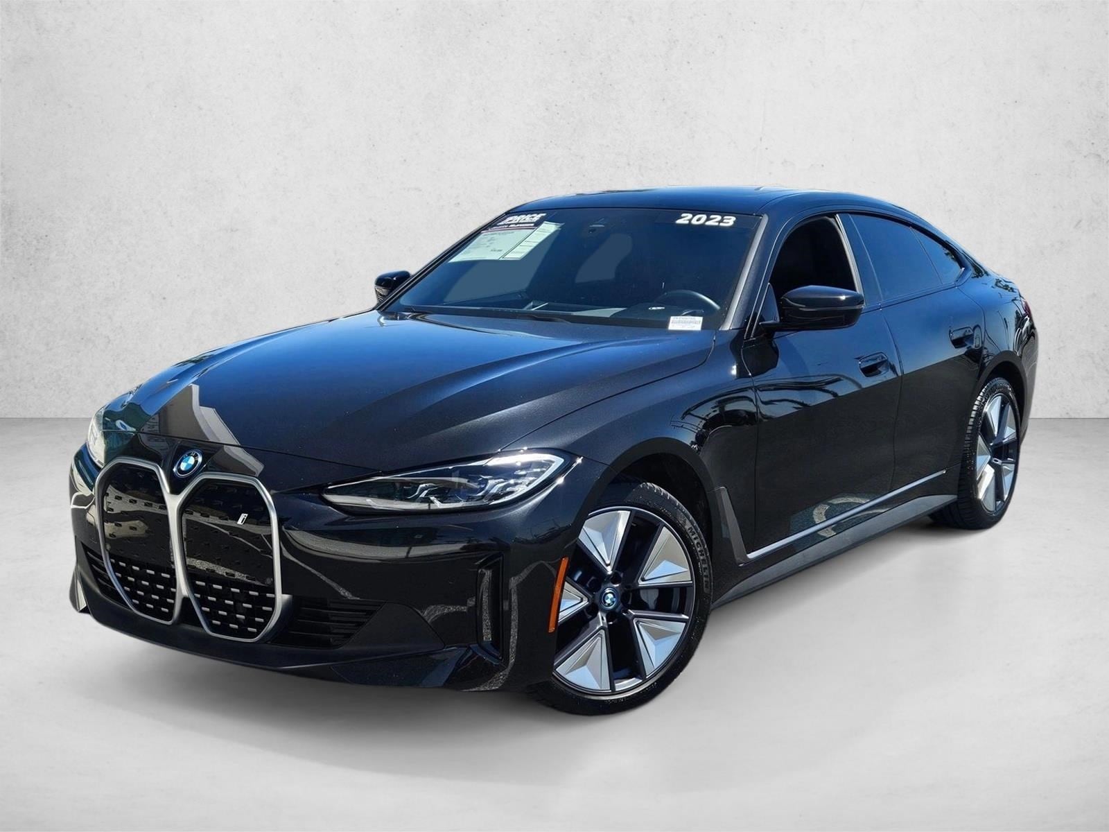 2023 BMW i4 eDrive35's photo