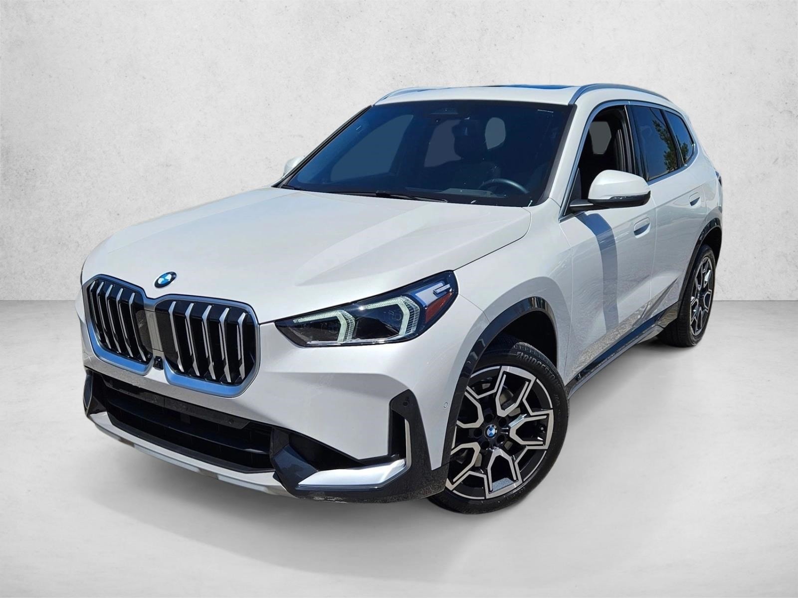 2026 BMW X1 xDrive28i's photo