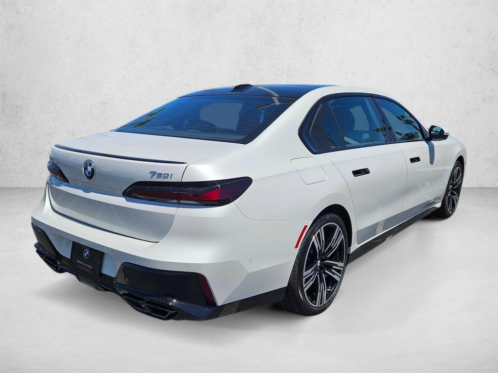 New 2026 BMW 760i xDrive Sedan