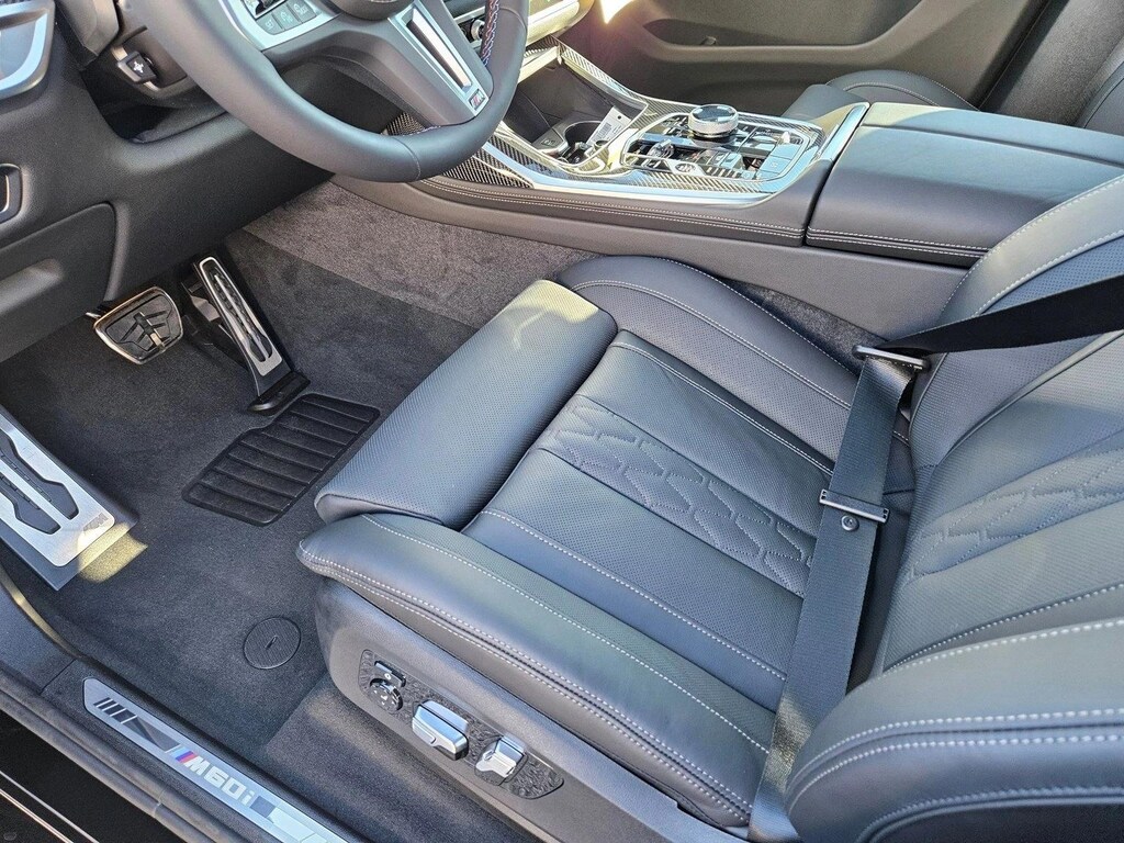 New 2026 BMW X7 M60i SUV