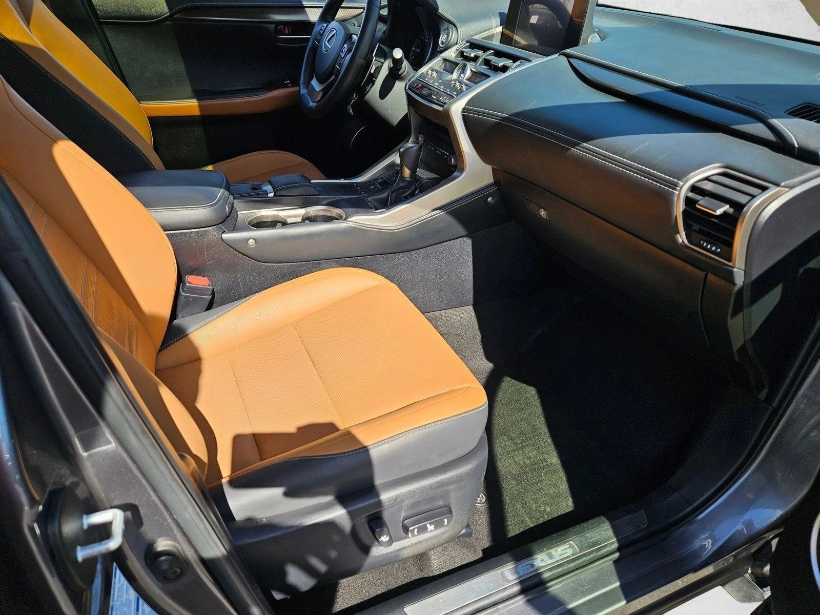 2020 Lexus NX 300 - Photo 20