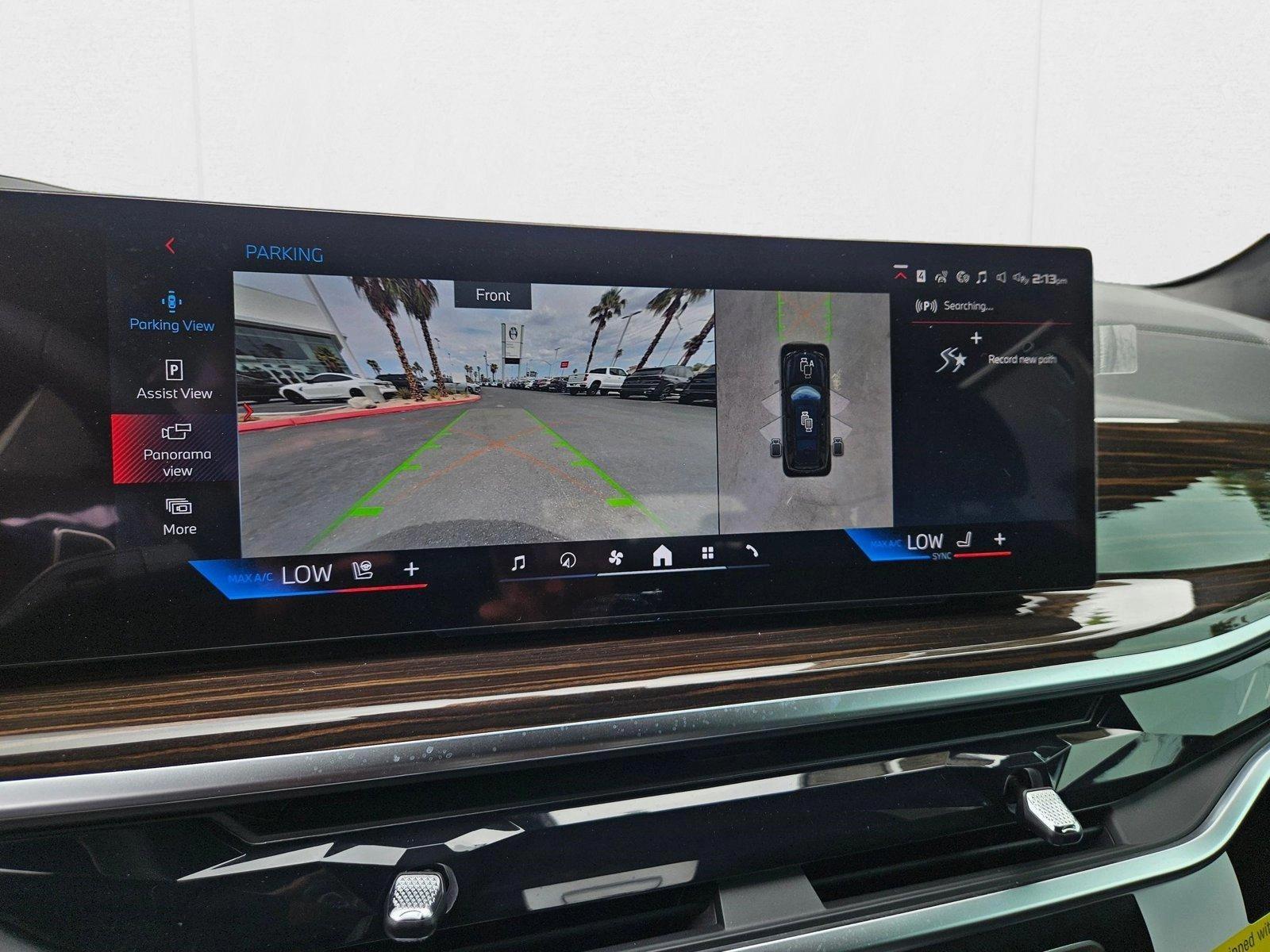 2026 BMW X7 M60i - Photo 12