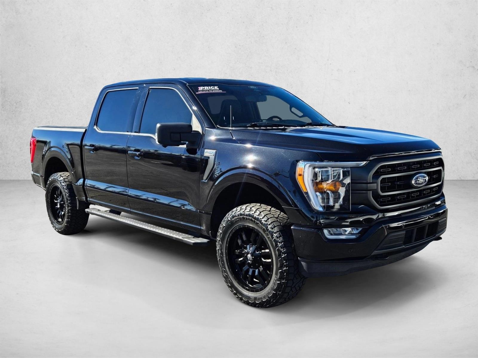 2022 Ford F-150 XLT photo 3