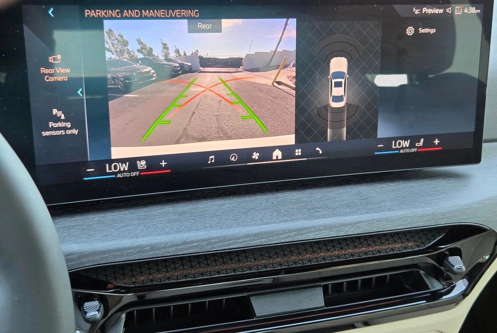 2026 BMW 3 Series 330i - Photo 12