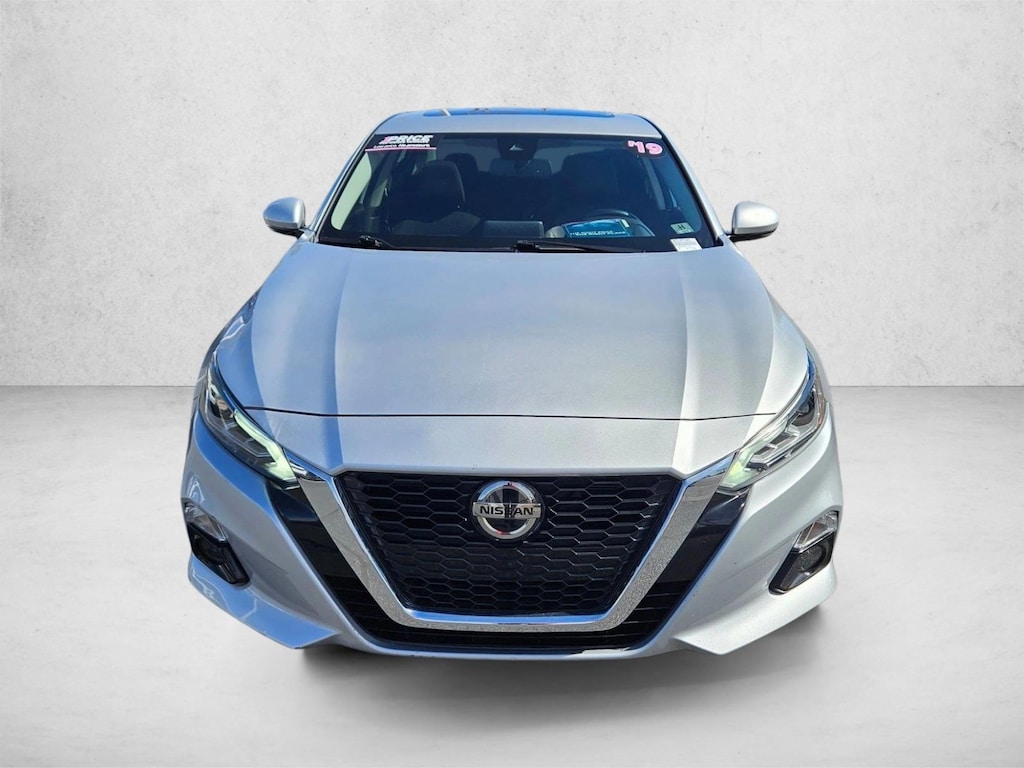 Used 2019 Nissan Altima 2.5 SV Sedan