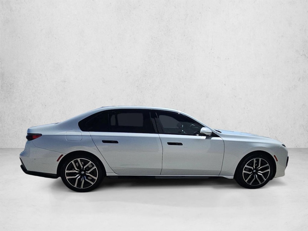 Certified 2024 BMW 760i xDrive Sedan