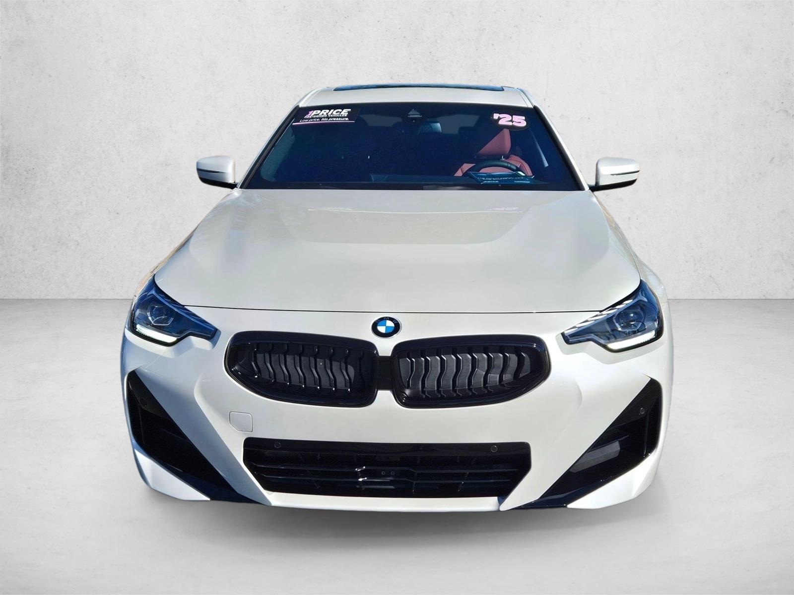 2025 Bmw 230i Coupe photo 2