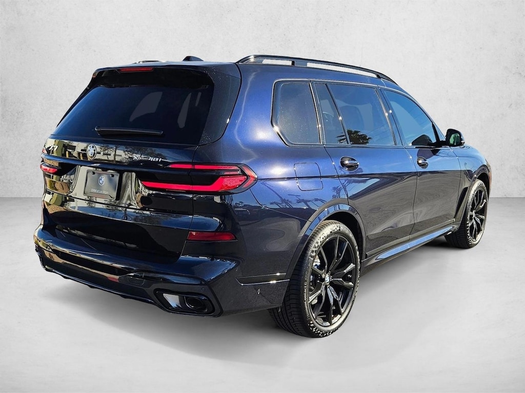 New 2026 BMW X7 xDrive40i SUV
