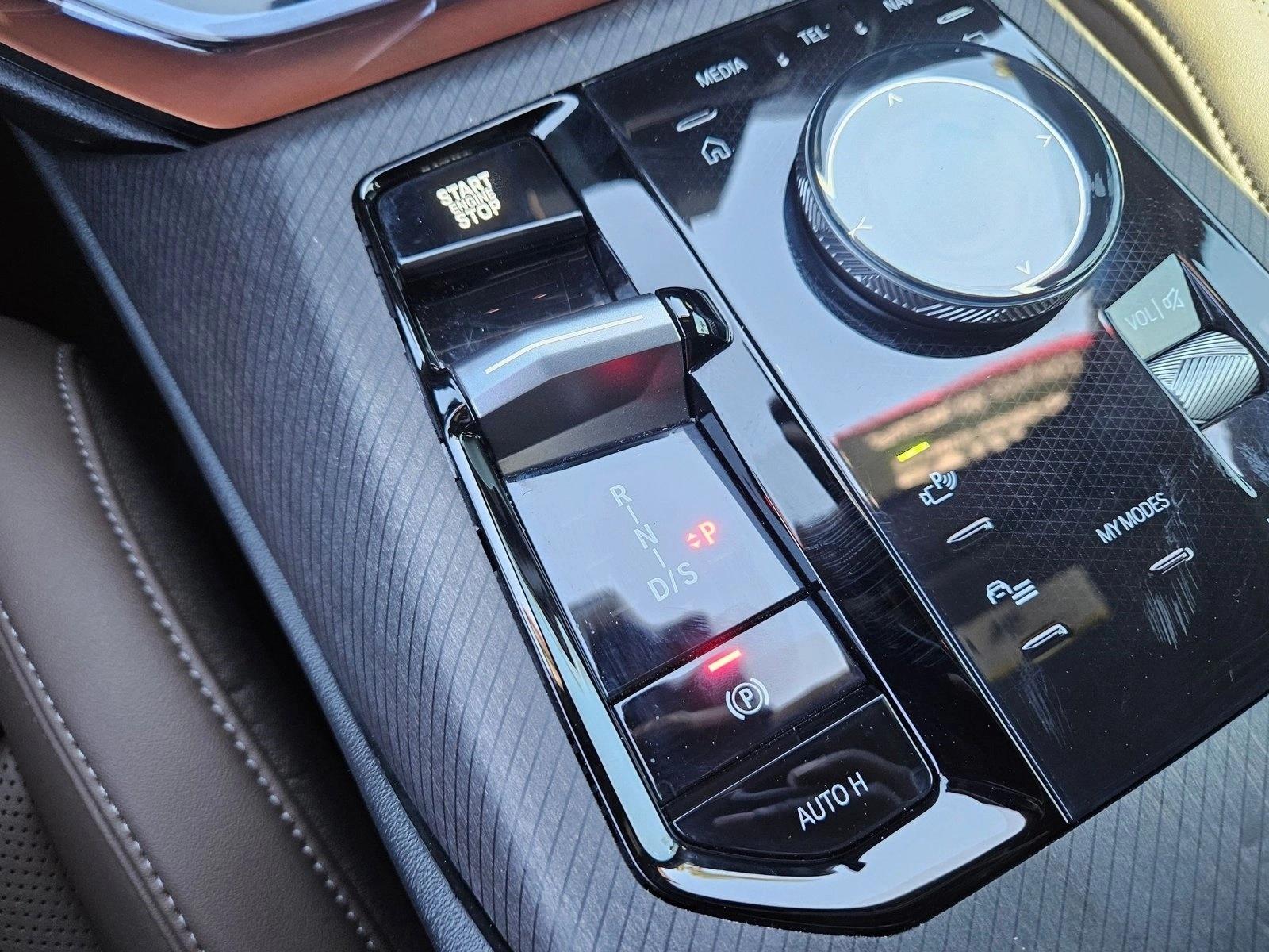 2026 BMW X3 30 - Photo 13