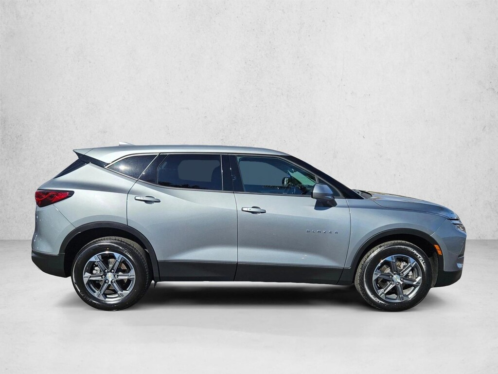 Used 2025 Chevrolet Blazer LT w/2LT SUV