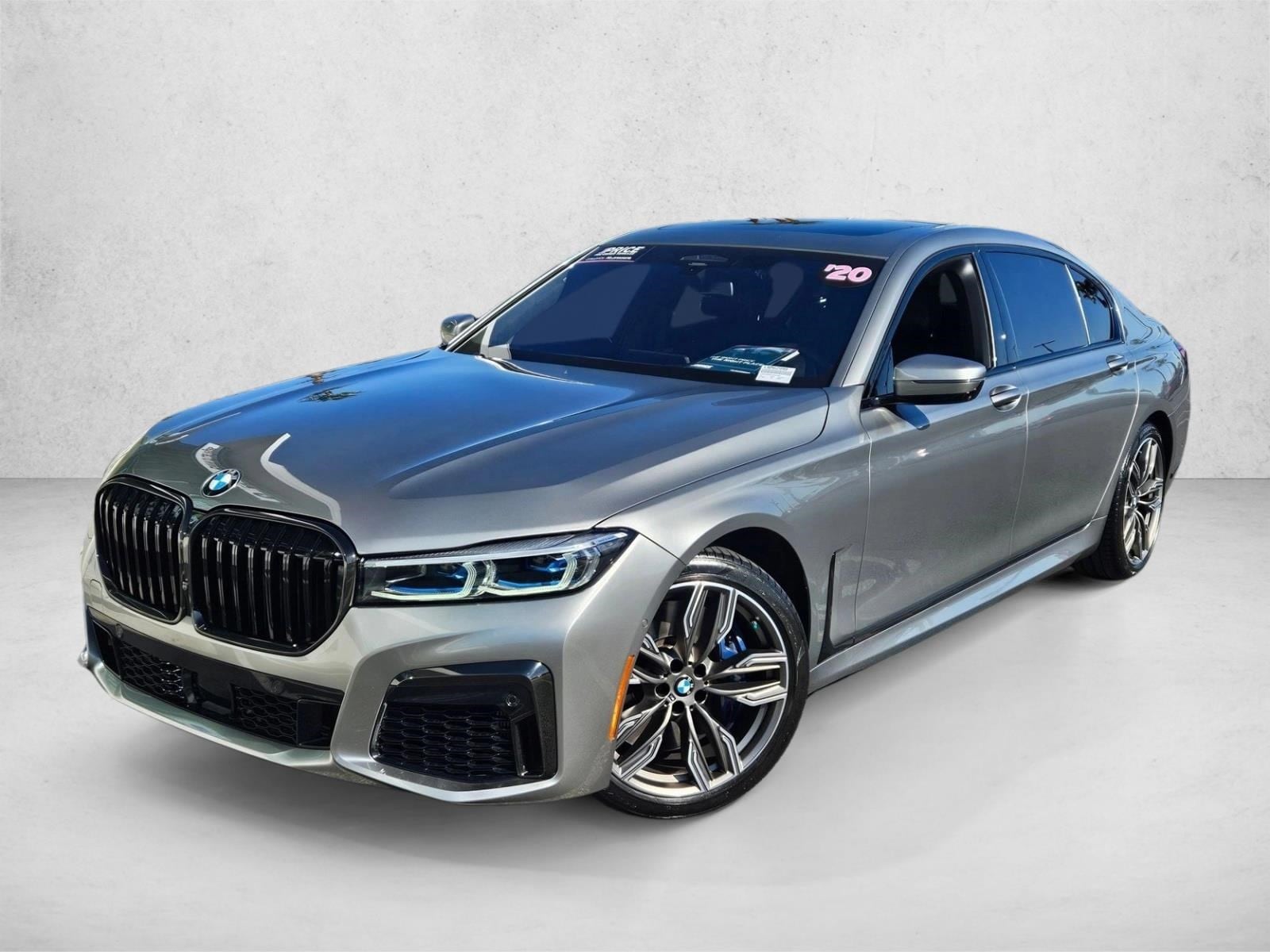 2020 BMW 7 Series M760i's photo