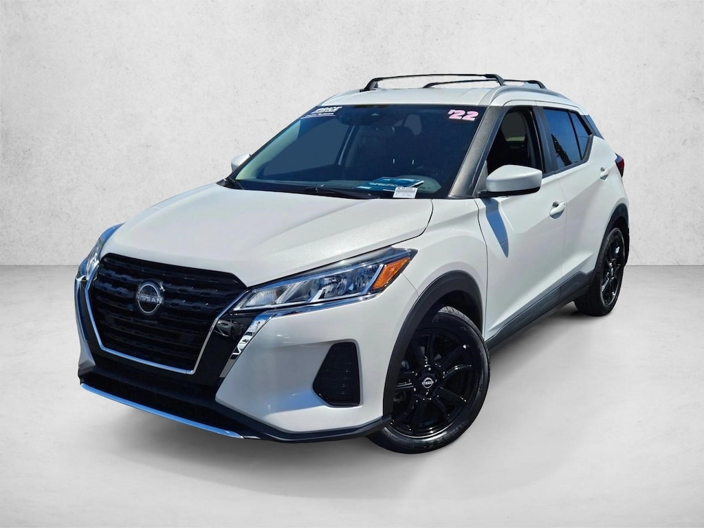 Used 2022 Nissan Kicks SV SUV