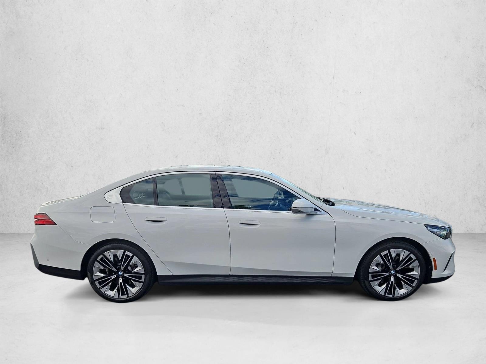 Used 2026 BMW 530i Sedan