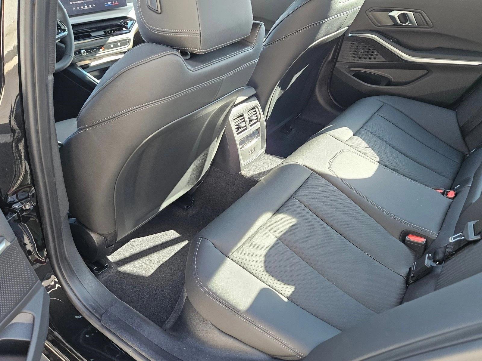 2026 BMW 3 Series 330i - Photo 15