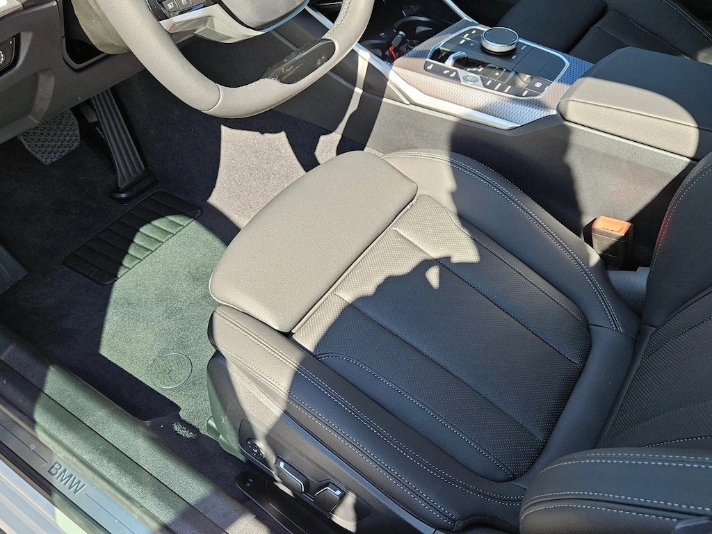 New 2026 BMW 330i Sedan