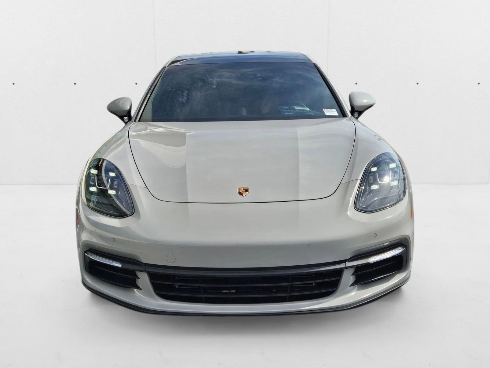2019 Porsche Panamera Base 4 photo 2