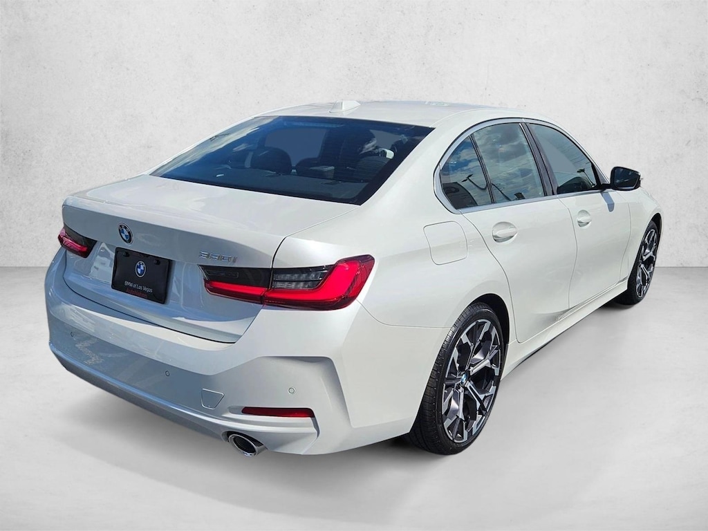 New 2026 BMW 330i Sedan