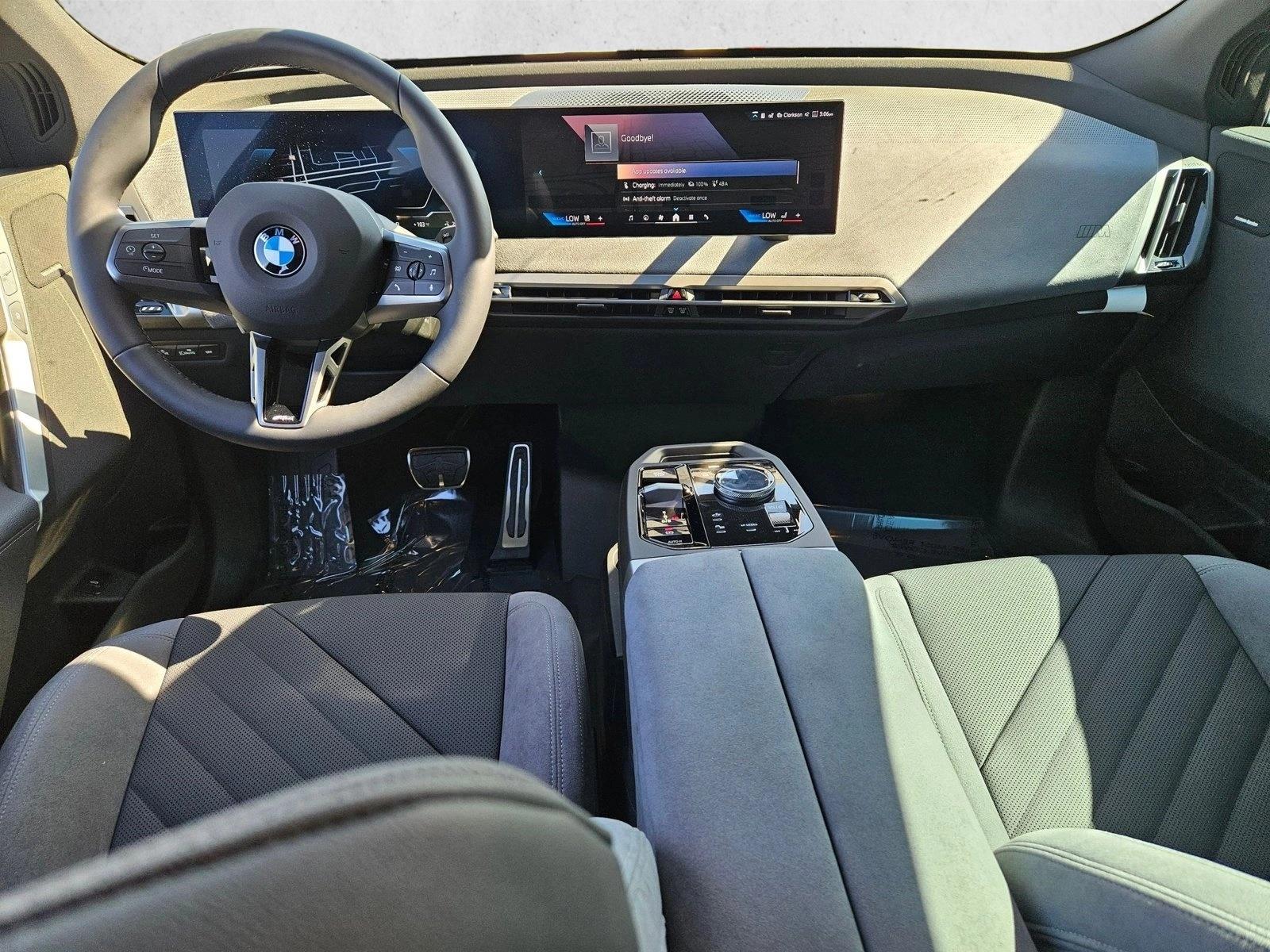 2026 BMW iX 60 - Photo 14
