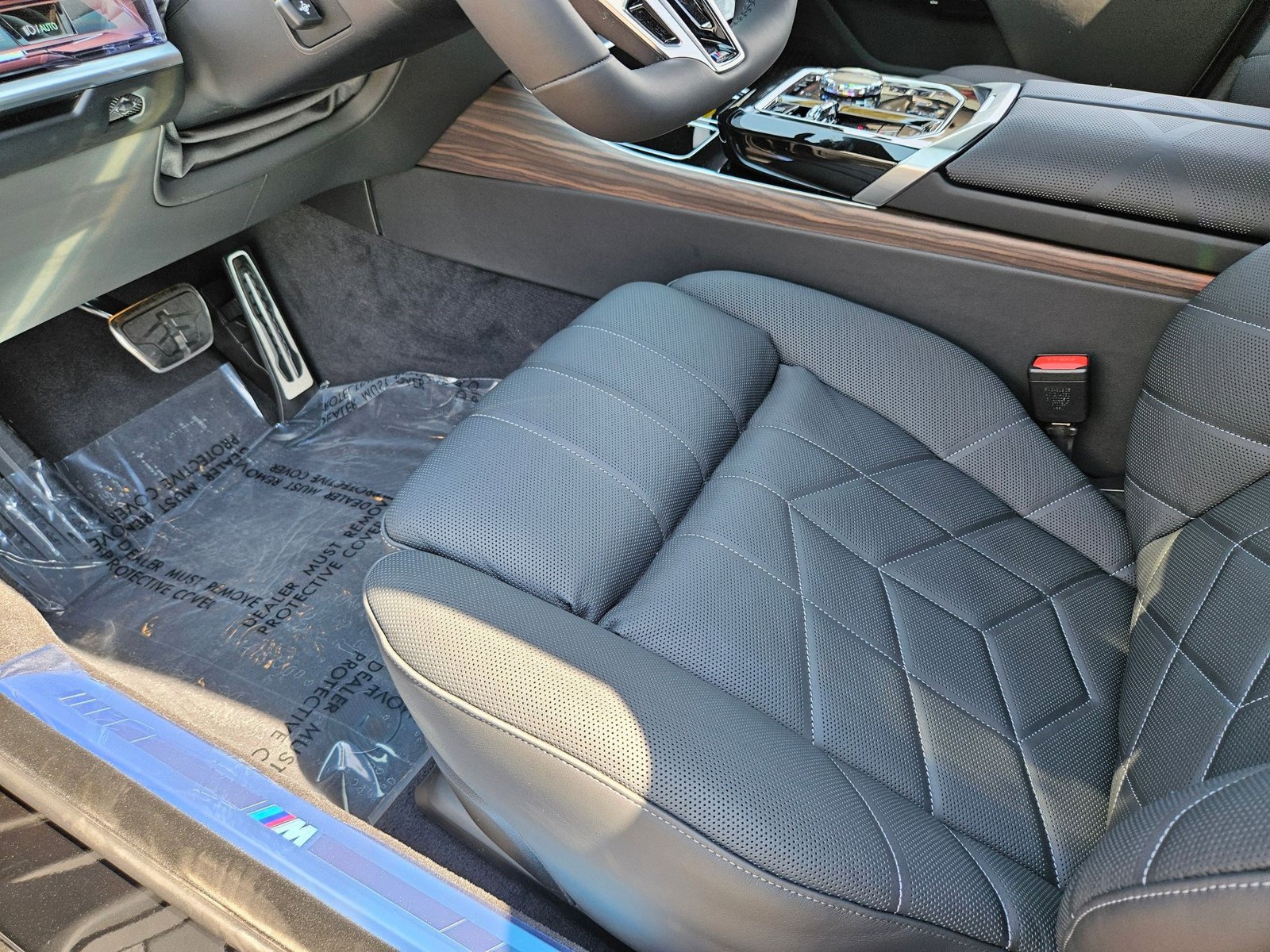 2025 Bmw 750e 750e xDrive photo 4