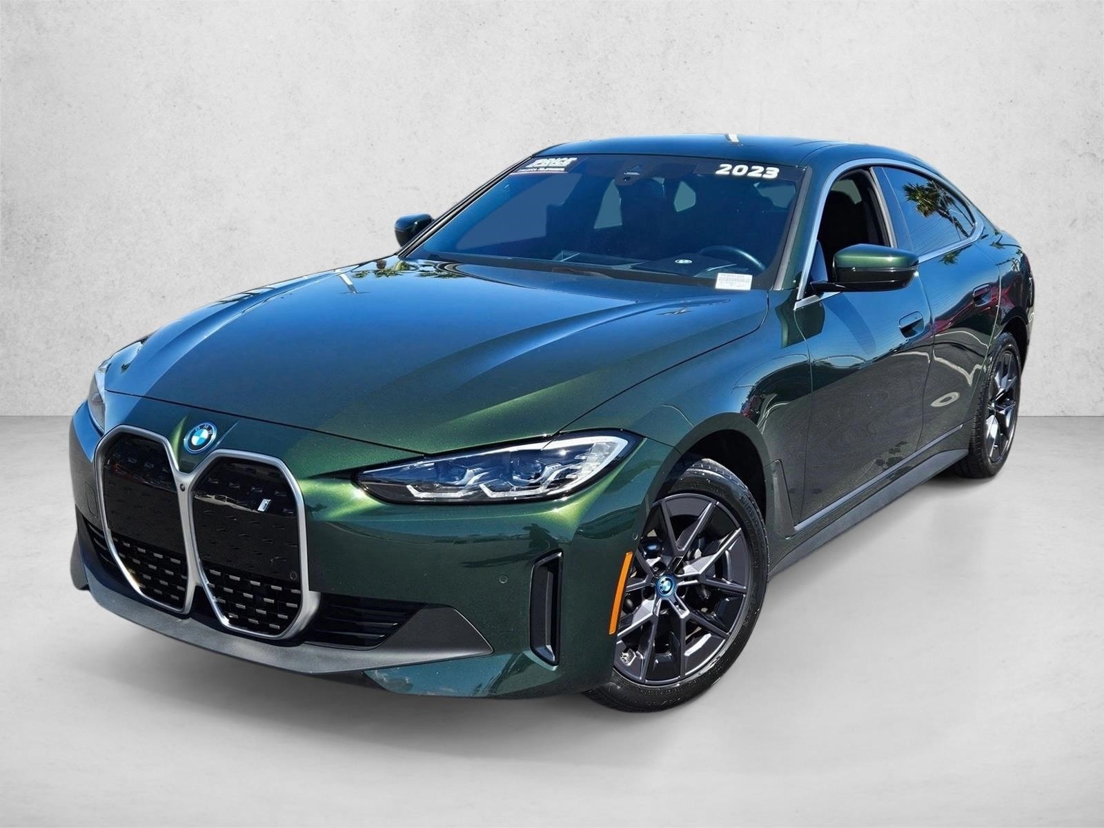 2023 BMW i4 eDrive35's photo