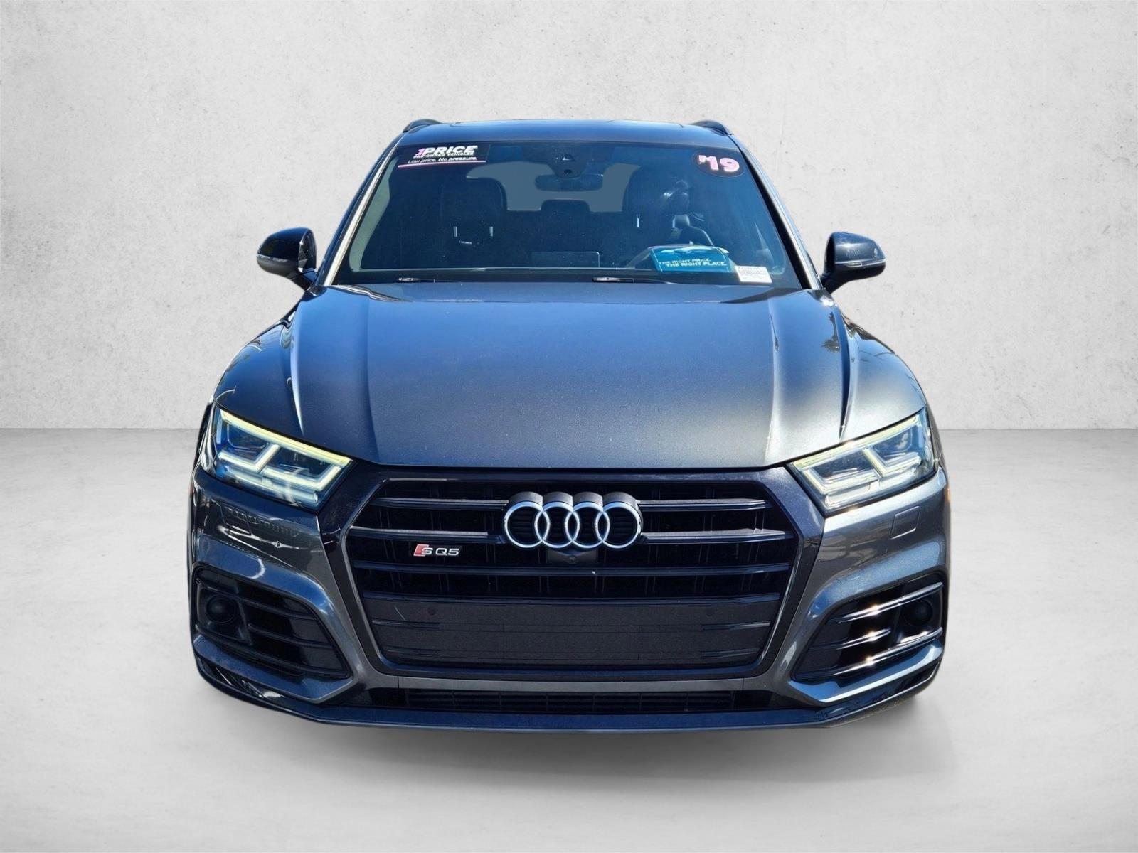2019 Audi SQ5 Premium photo 2