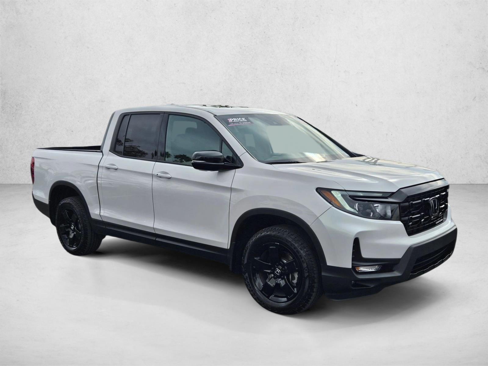 2025 Honda Ridgeline Black Edition photo 3