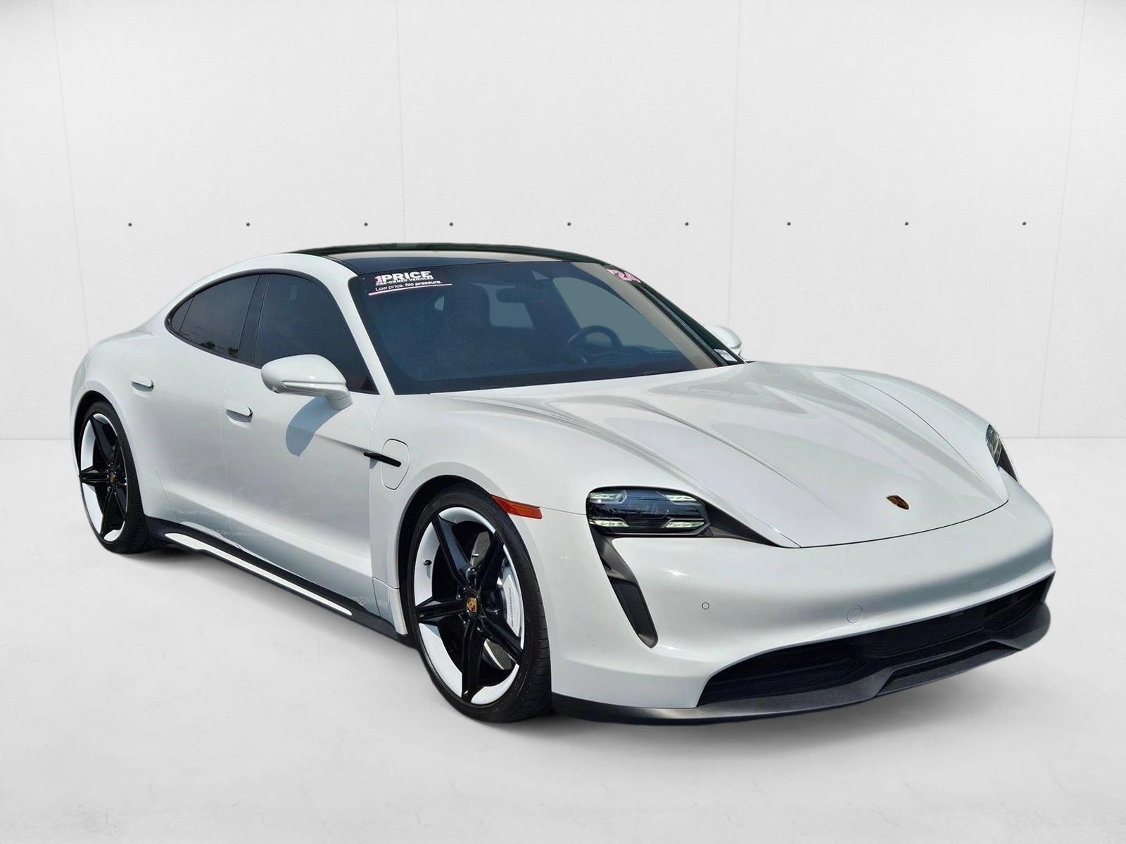 2024 Porsche Taycan 4S photo 3