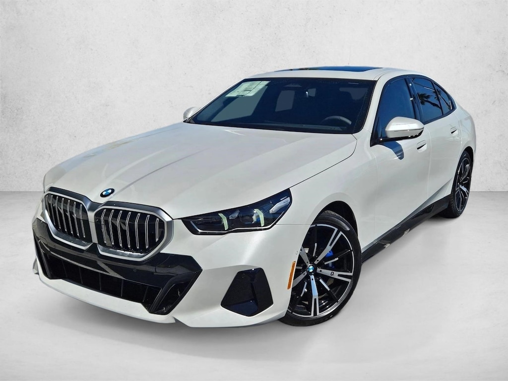 New 2026 BMW 530i xDrive Sedan