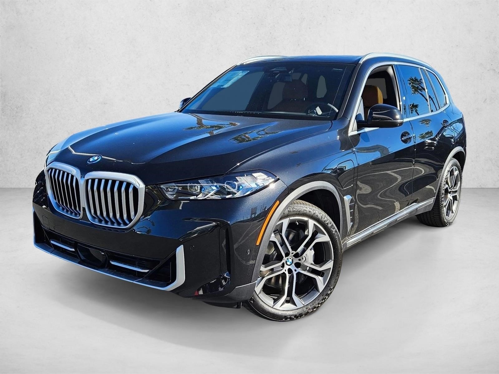 2026 BMW X5 50e's photo