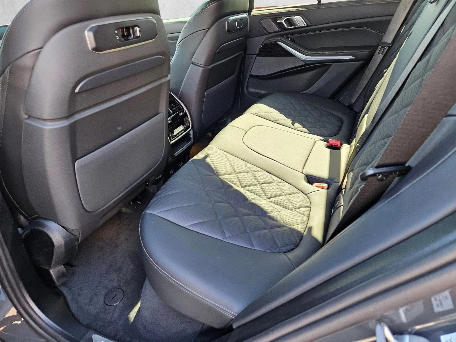 2026 BMW X5 50e - Photo 15