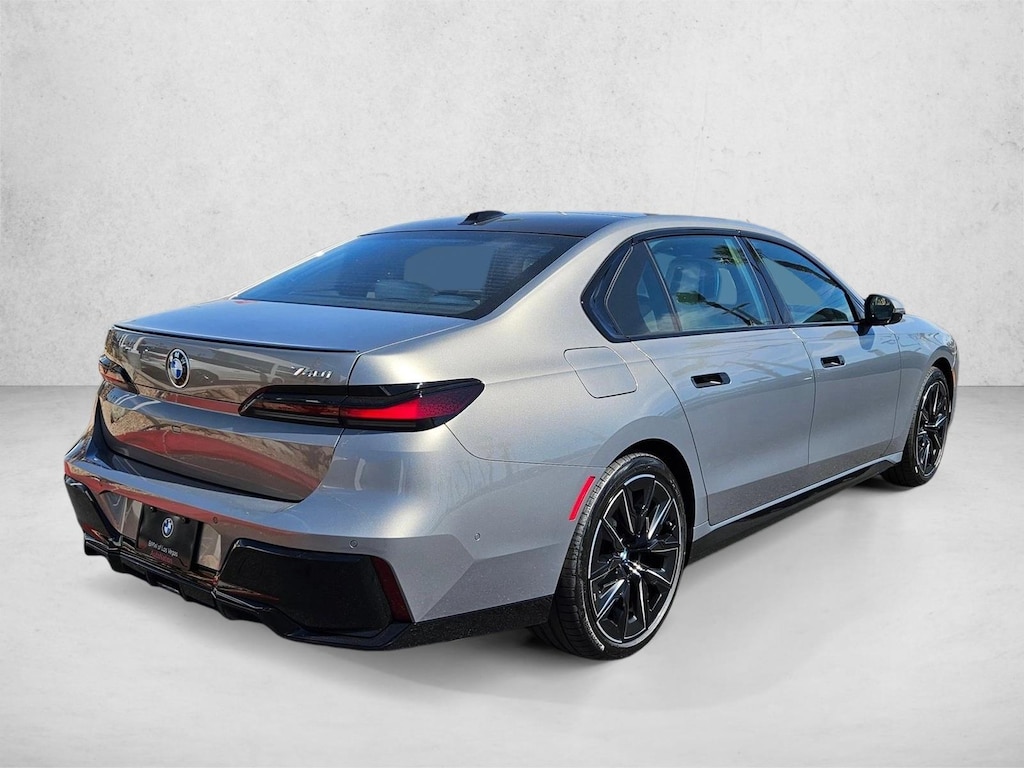 New 2026 BMW 740i Sedan
